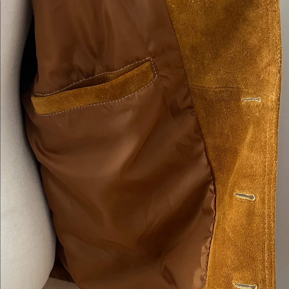 Men - Suede Stunning Jacket with Tan Accents - Picture 4 of 6